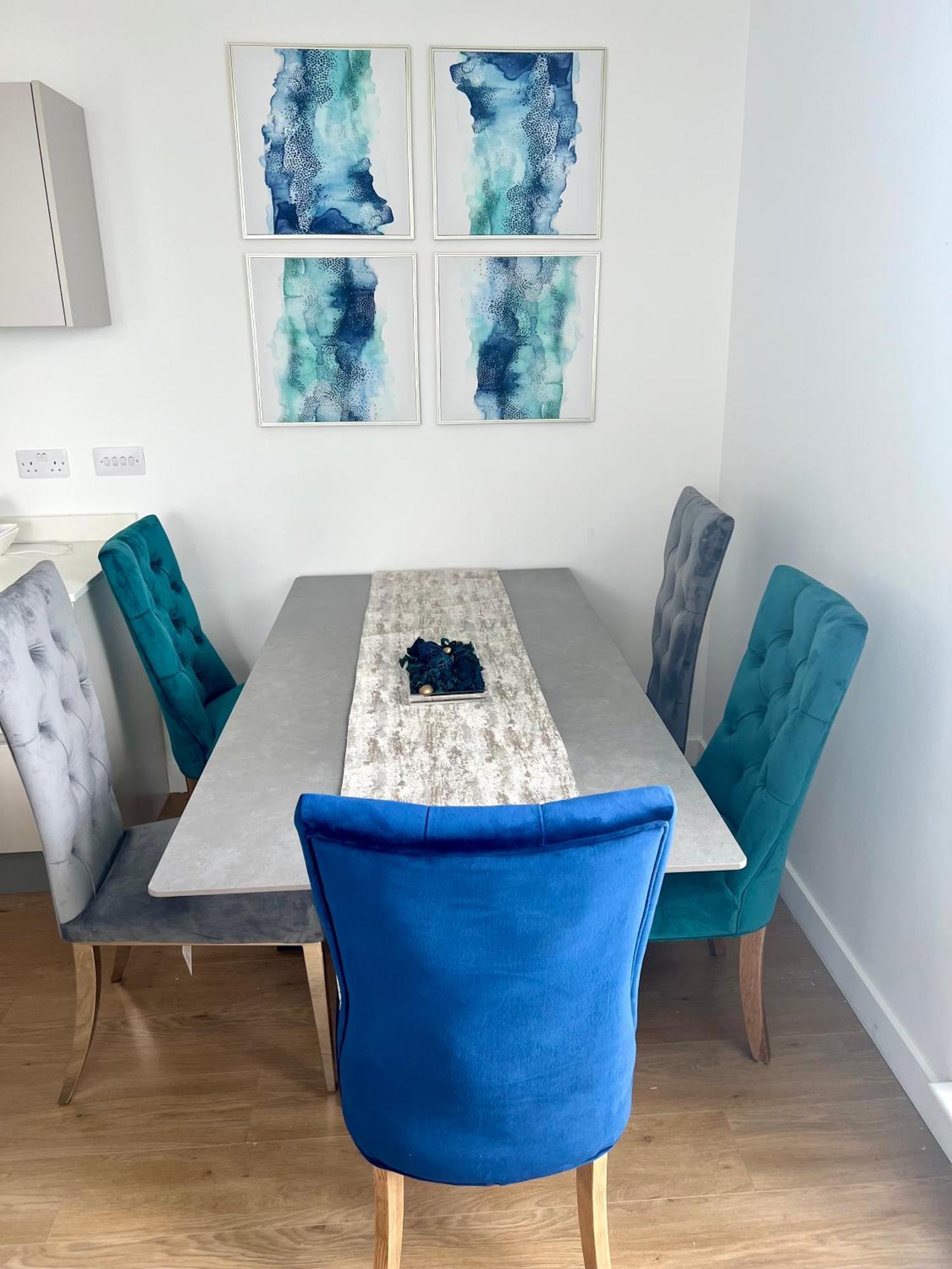 Spacious Urban Gem Apartment With Parking Bracknell Exteriér fotografie